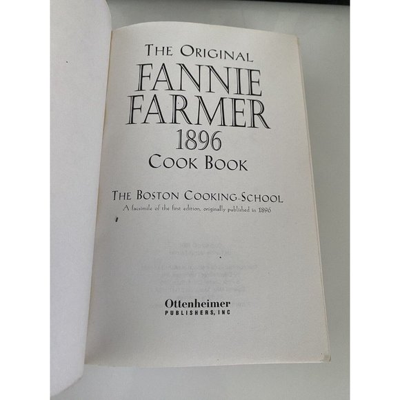 Fannie Farmer 1896 Cook Book Paperback Published 1996 By Fannie Merrit Farmer - Picture 3 of 10